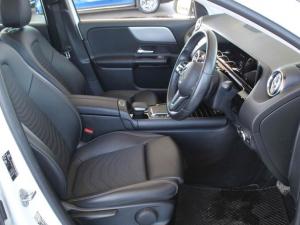 Mercedes-Benz GLA GLA200d - Image 20