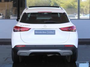 Mercedes-Benz GLA GLA200d - Image 2
