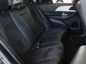 Mercedes-Benz GLE GLE300d 4Matic - Image 17