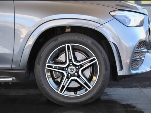 Mercedes-Benz GLE GLE300d 4Matic - Image 24