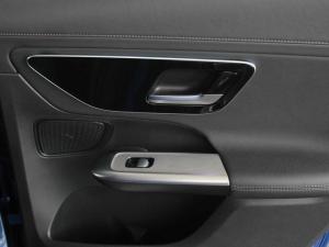 Mercedes-Benz GLC GLC300 4Matic Avantgarde - Image 15