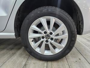 Volkswagen Polo Vivo hatch 1.6 Life - Image 4