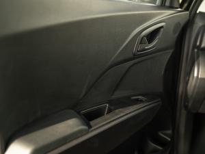 Mahindra XUV 3XO 1.2T MX3 manual - Image 37