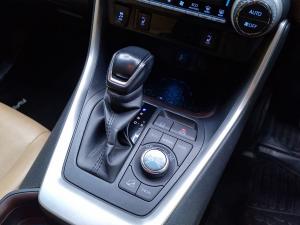 Toyota RAV4 2.5 VX AWD - Image 12