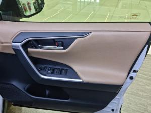Toyota RAV4 2.5 VX AWD - Image 5