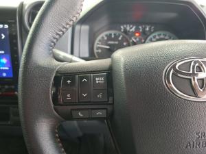 Toyota Land Cruiser 79 4.5D-4D LX V8 single cab - Image 8