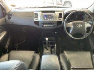 Toyota Hilux 3.0D-4D double cab Raider Legend 45 auto - Image 6