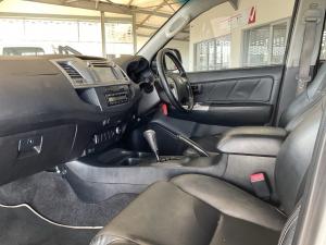 Toyota Hilux 3.0D-4D double cab Raider Legend 45 auto - Image 7