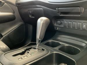 Toyota Hilux 3.0D-4D double cab Raider Legend 45 auto - Image 12