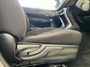 Toyota Yaris 1.5 Xs - Image 18