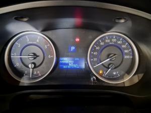 Toyota Hilux 2.4GD-6 4x4 SRX auto - Image 10