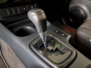 Toyota Hilux 2.4GD-6 4x4 SRX auto - Image 11