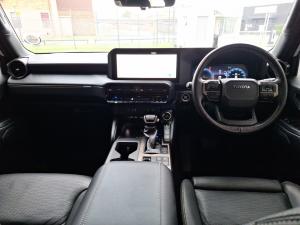 Toyota Land Cruiser Prado 2.8GD VX-R - Image 6