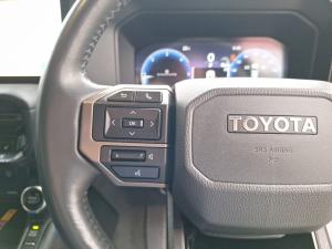 Toyota Land Cruiser Prado 2.8GD VX-R - Image 9
