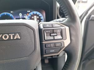 Toyota Land Cruiser Prado 2.8GD VX-R - Image 10