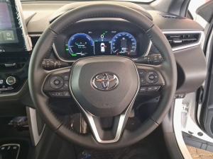 Toyota Corolla Cross 1.8 HEV XR - Image 8