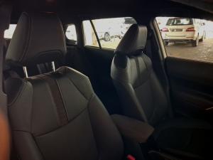 Toyota Corolla Cross 1.8 HEV XR - Image 16