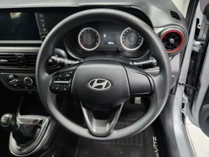 Hyundai Grand i10 1.0 Premium hatch - Image 8