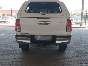 Toyota Hilux 2.4GD-6 double cab 4x4 Raider manual - Image 5