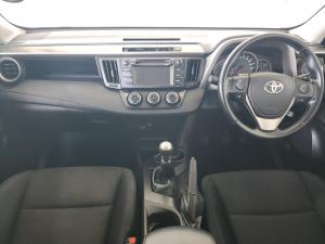 Toyota RAV4 2.0 GX - Image 6