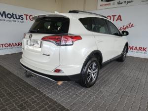 Toyota RAV4 2.0 GX - Image 2