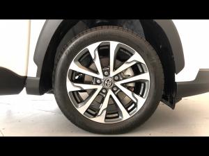 Toyota Corolla Cross 1.8 Hybrid XR - Image 17