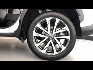 Toyota Corolla Cross 1.8 Hybrid XR - Image 19