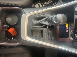 Toyota RAV4 2.0 VX - Image 12