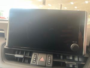 Toyota RAV4 2.0 VX - Image 13