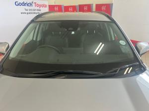 Toyota RAV4 2.0 VX - Image 14