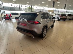 Toyota RAV4 2.0 VX - Image 2