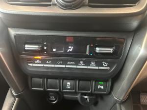 Toyota Urban Cruiser 1.5 XR manual - Image 14