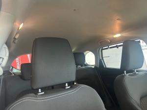 Toyota Urban Cruiser 1.5 XR manual - Image 15