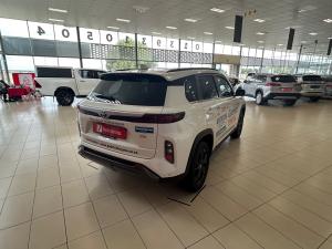 Toyota Urban Cruiser 1.5 XR manual - Image 2