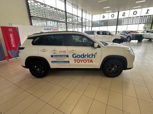 Toyota Urban Cruiser 1.5 XR manual - Image 3