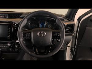 Toyota Hilux 2.8GD-6 48V double cab 4x4 Legend RS - Image 8