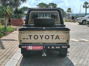 Toyota Land Cruiser 79 4.5D-4D V8 double cab LX - Image 5