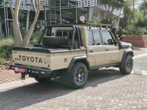 Toyota Land Cruiser 79 4.5D-4D V8 double cab LX - Image 2