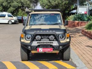 Toyota Land Cruiser 79 4.5D-4D V8 double cab LX - Image 4