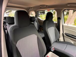 Renault Triber 1.0 Evolution - Image 9