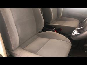 Toyota Land Cruiser 79 2.8GD-6 single cab auto - Image 12
