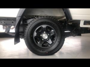 Toyota Land Cruiser 79 2.8GD-6 single cab auto - Image 20