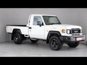 Toyota Land Cruiser 79 2.8GD-6 single cab auto - Image 1