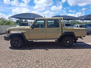 Toyota Land Cruiser 79 4.2D double cab - Image 19