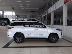 Toyota Fortuner 2.8GD-6 4x4 GR-Sport - Image 3