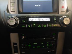 Toyota Land Cruiser Prado 3.0DT VX - Image 14