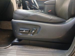Toyota Land Cruiser Prado 3.0DT VX - Image 17