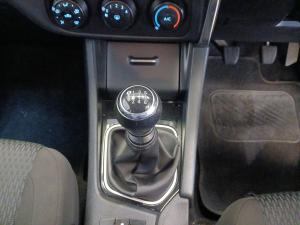 Toyota Corolla Quest 1.8 Plus manual - Image 10