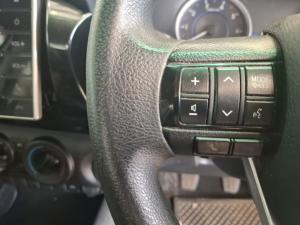 Toyota Hilux 2.4 GD-6 RB SRXE/CAB - Image 9