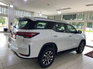 Toyota Fortuner 2.8 GD-6 automatic - Image 2